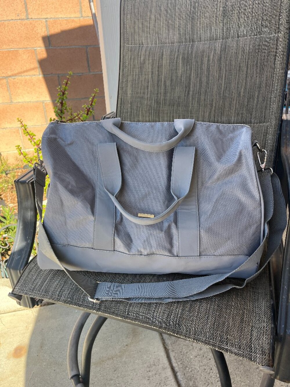 Giorgio Armani Fragrances Grey Duffle Travel Bag Gym Weekender Crossbody